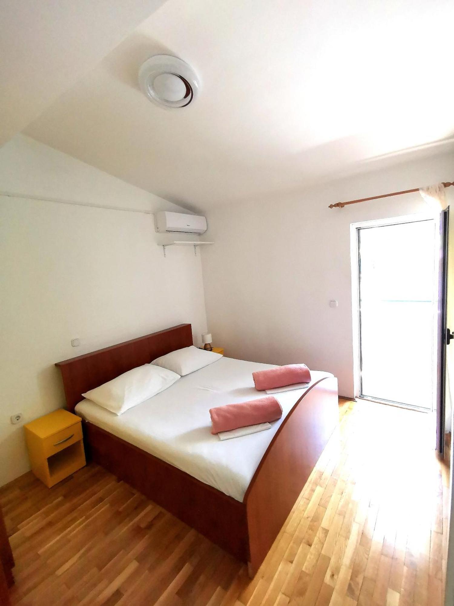 Apartmani Rudelj Μακάρσκα Εξωτερικό φωτογραφία